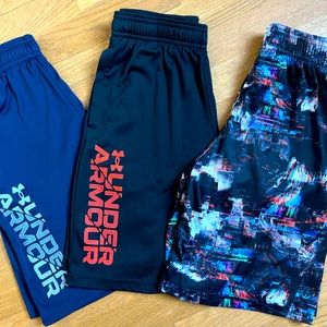 Under Armour 3 shorts. Loose and soft. Offers welcome!